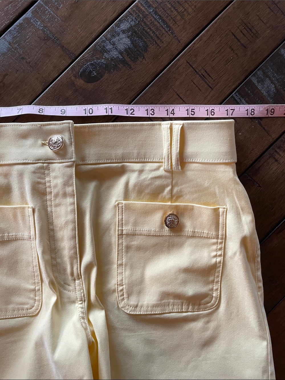 Jules & Leopold Butter Yellow Front-Pocket High Rise Shorts - Picture 7 of 13